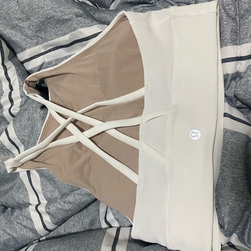 Lululemon Energy Ribbed Halter Bra - Picture 4 of 4
